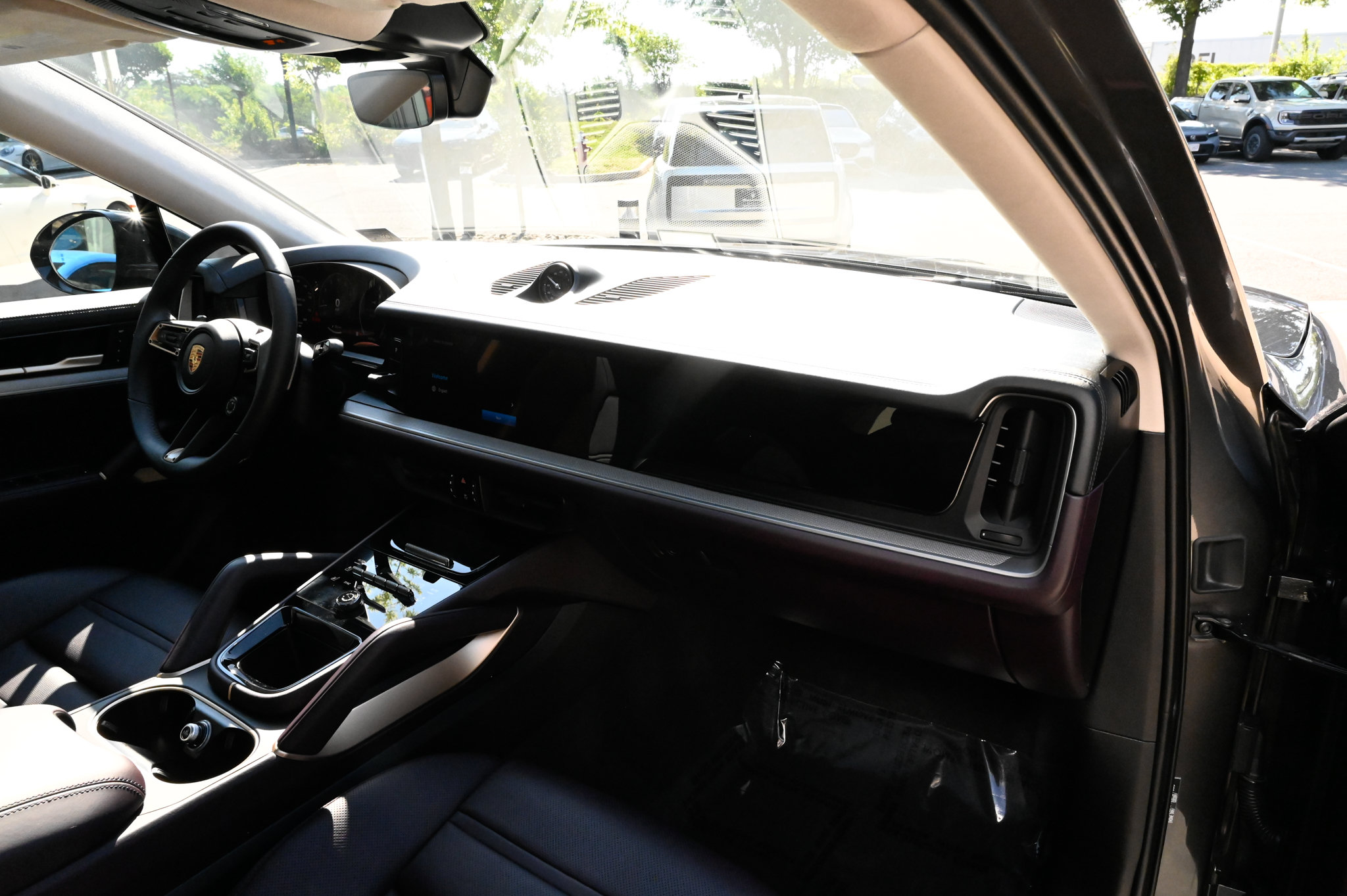 Used 2025 Porsche Cayenne S AWD/4WD image 54