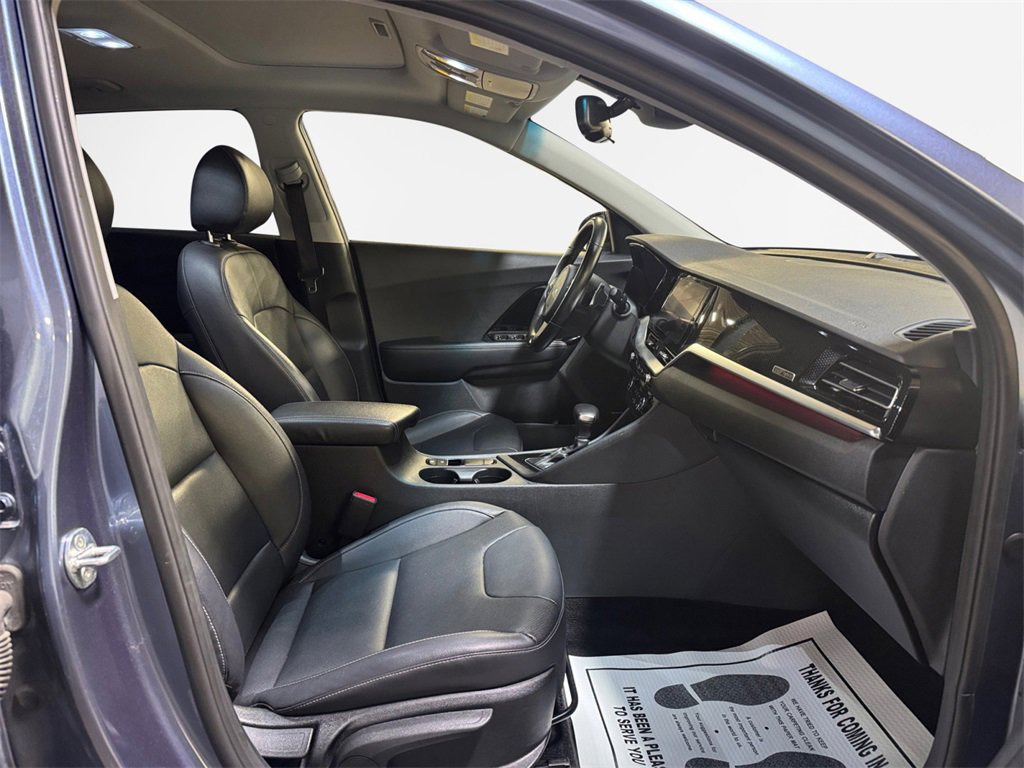 Certified 2022 Kia Niro Touring Special Edition image 26