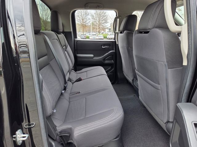 Used 2024 Nissan Frontier SV image 16