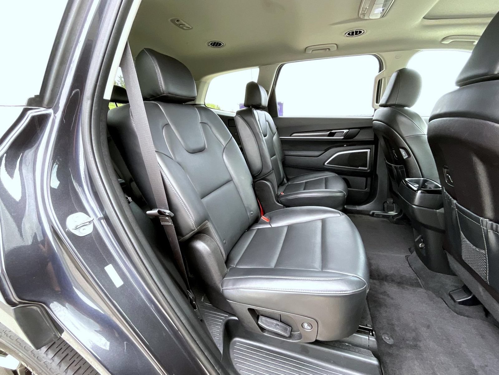 Used 2025 Kia Telluride S AWD/4WD image 19