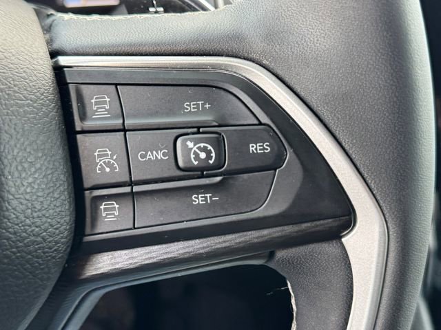 Used 2023 Jeep Grand Cherokee Altitude image 22