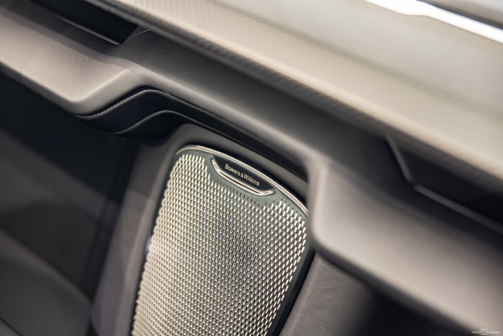 New 2026 Aston Martin Vanquish Convertible RWD image 23