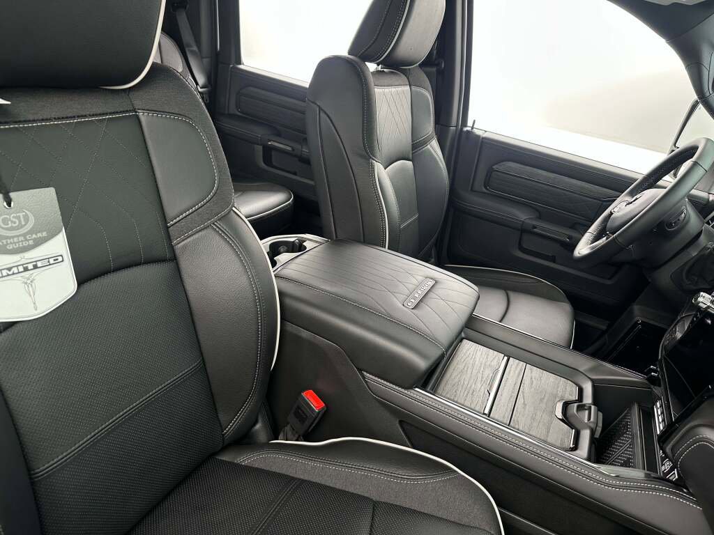 New 2026 RAM 2500 Limited image 18