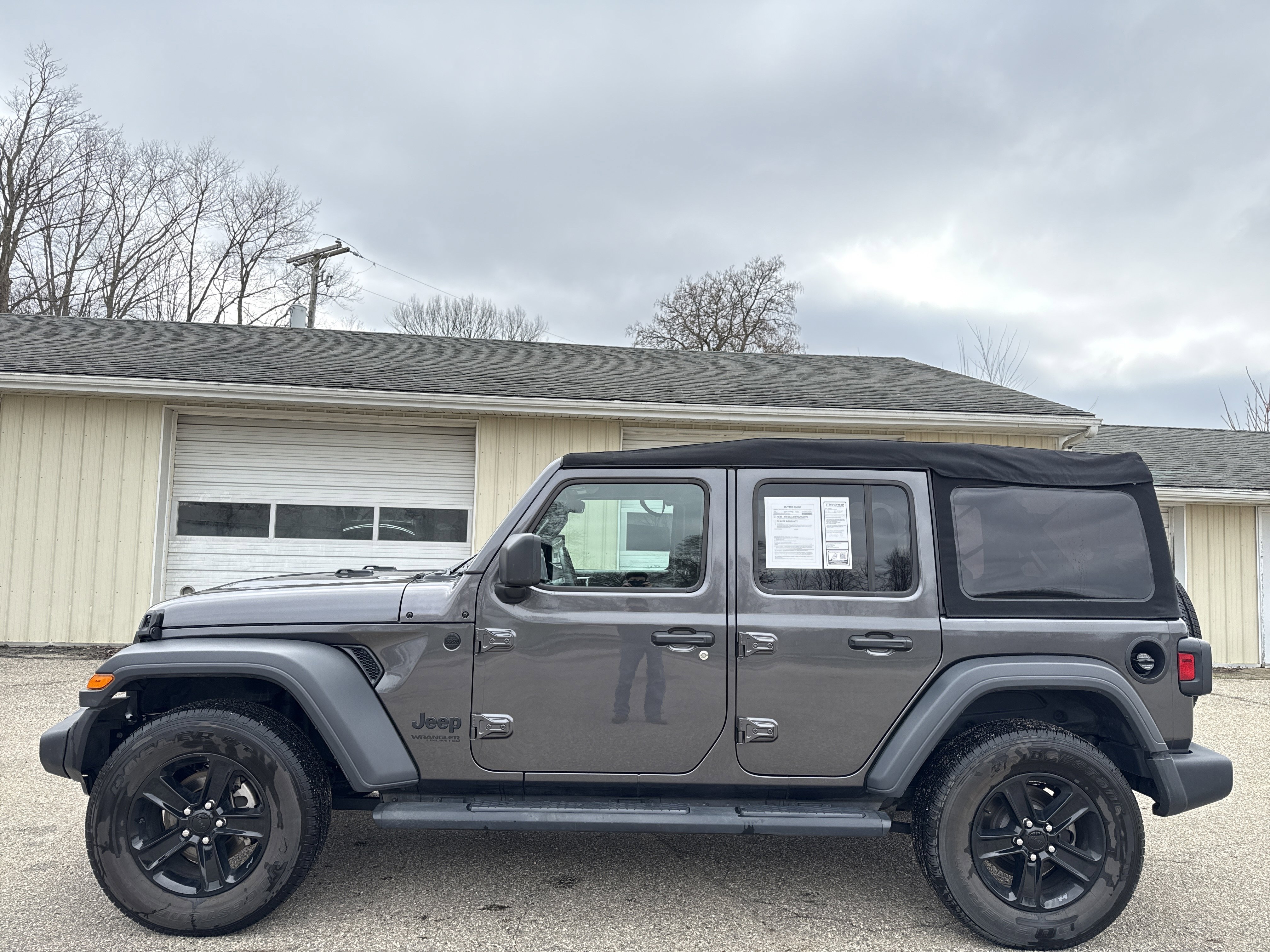 Used 2020 Jeep Wrangler Unlimited Sport AWD/4WD image 9