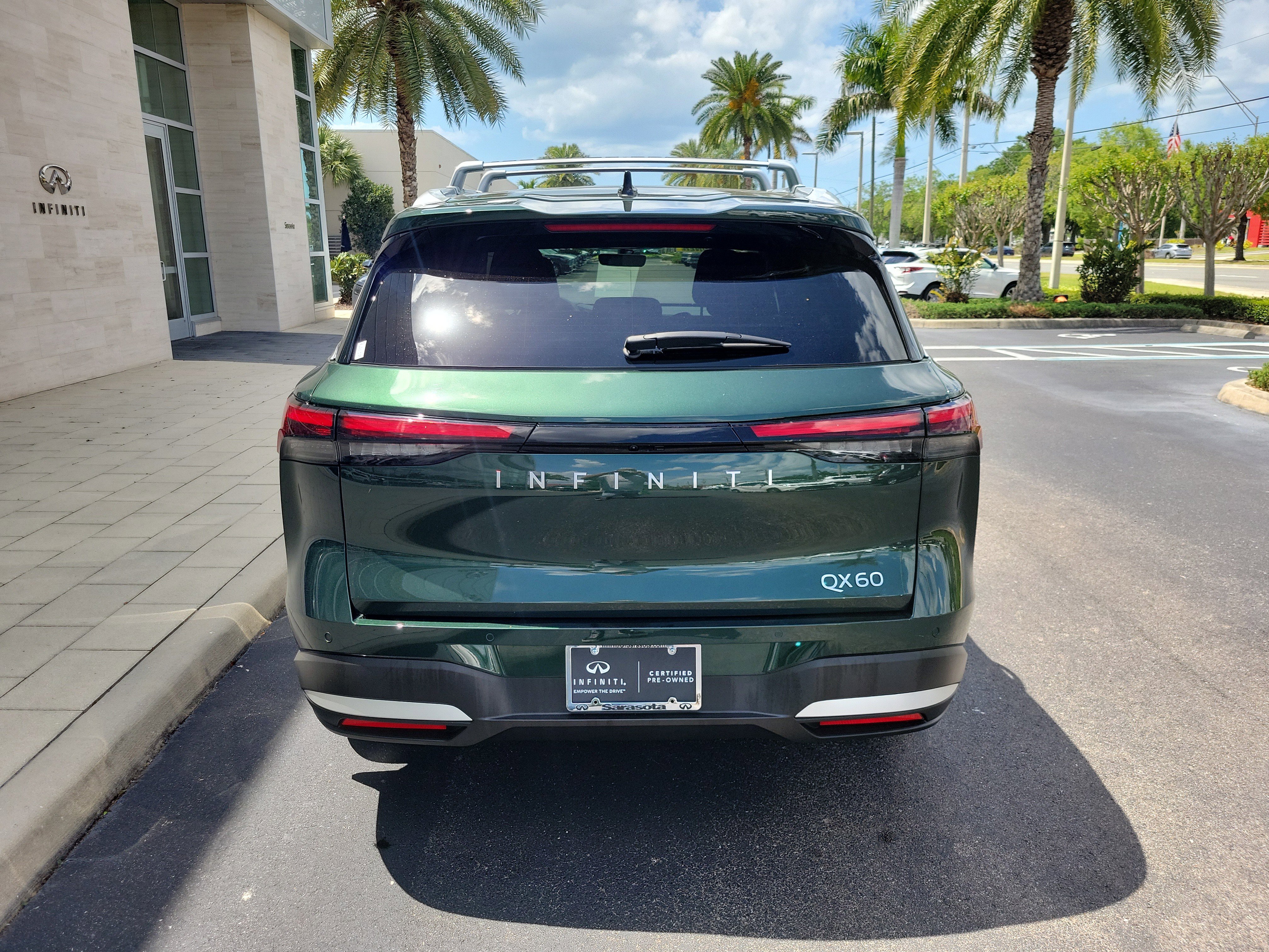 Certified 2026 INFINITI QX60 Luxe w/ Cargo Package image 5