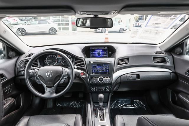 Used 2017 Acura ILX FWD image 14