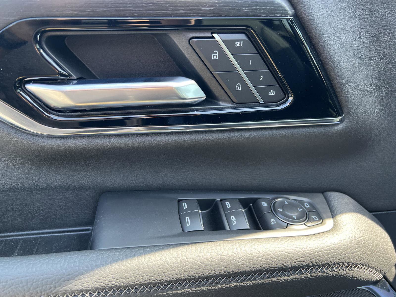 New 2026 GMC Yukon Denali image 14