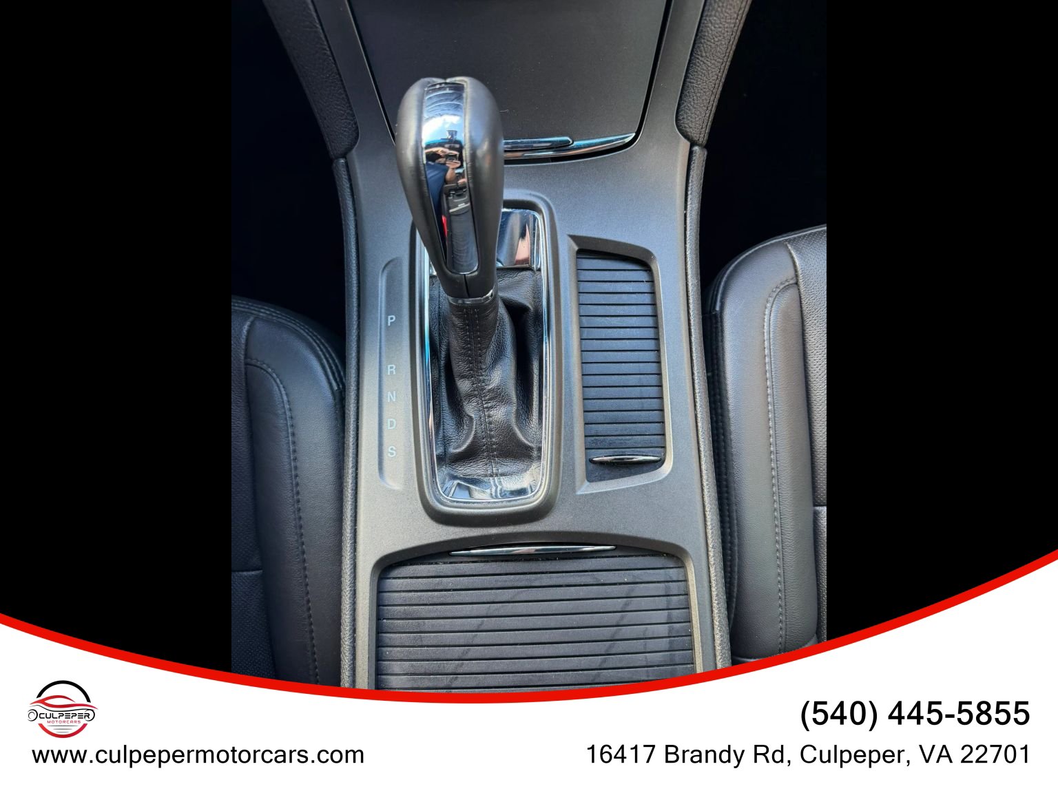 Used 2015 Lincoln MKS FWD image 23