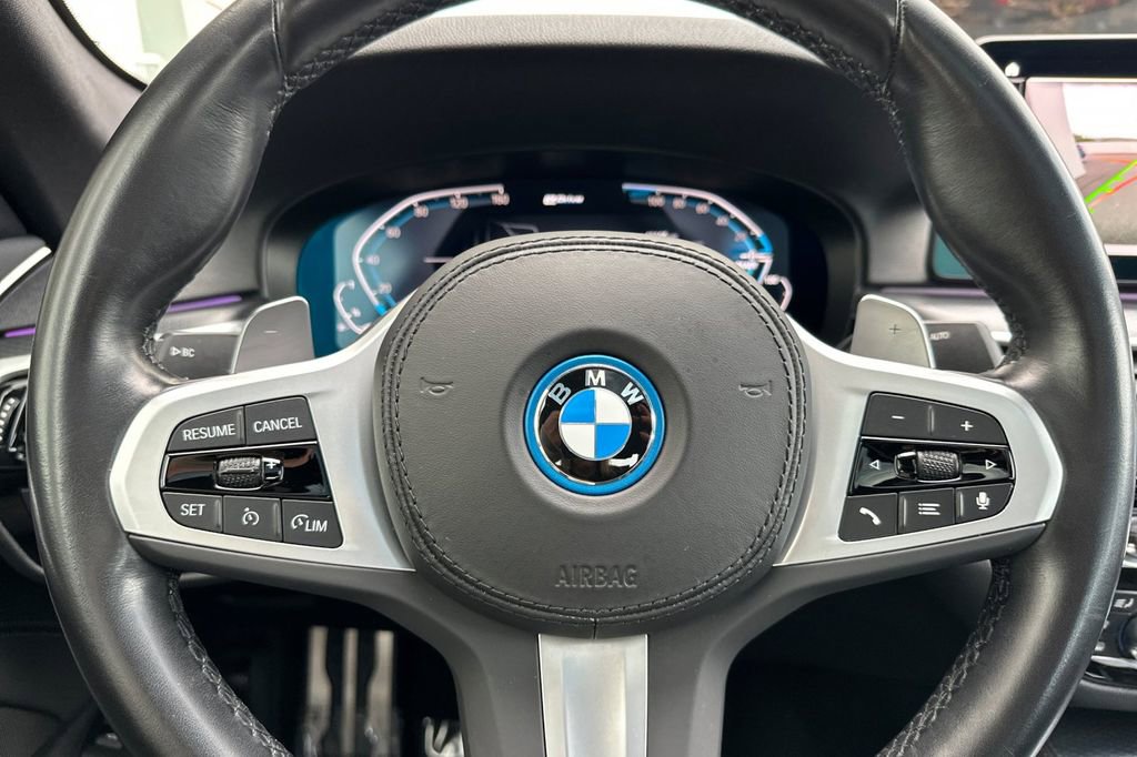 Used 2023 BMW 530e 530e iPerformance w/ M Sport Package image 25