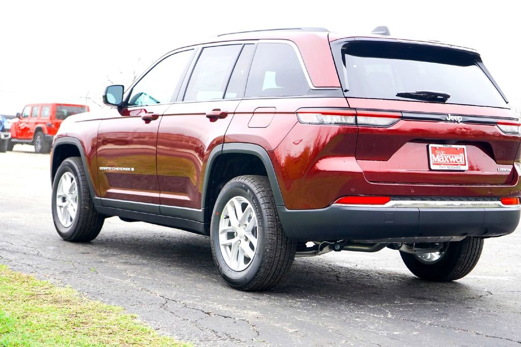 New 2026 Jeep Grand Cherokee Laredo RWD image 8