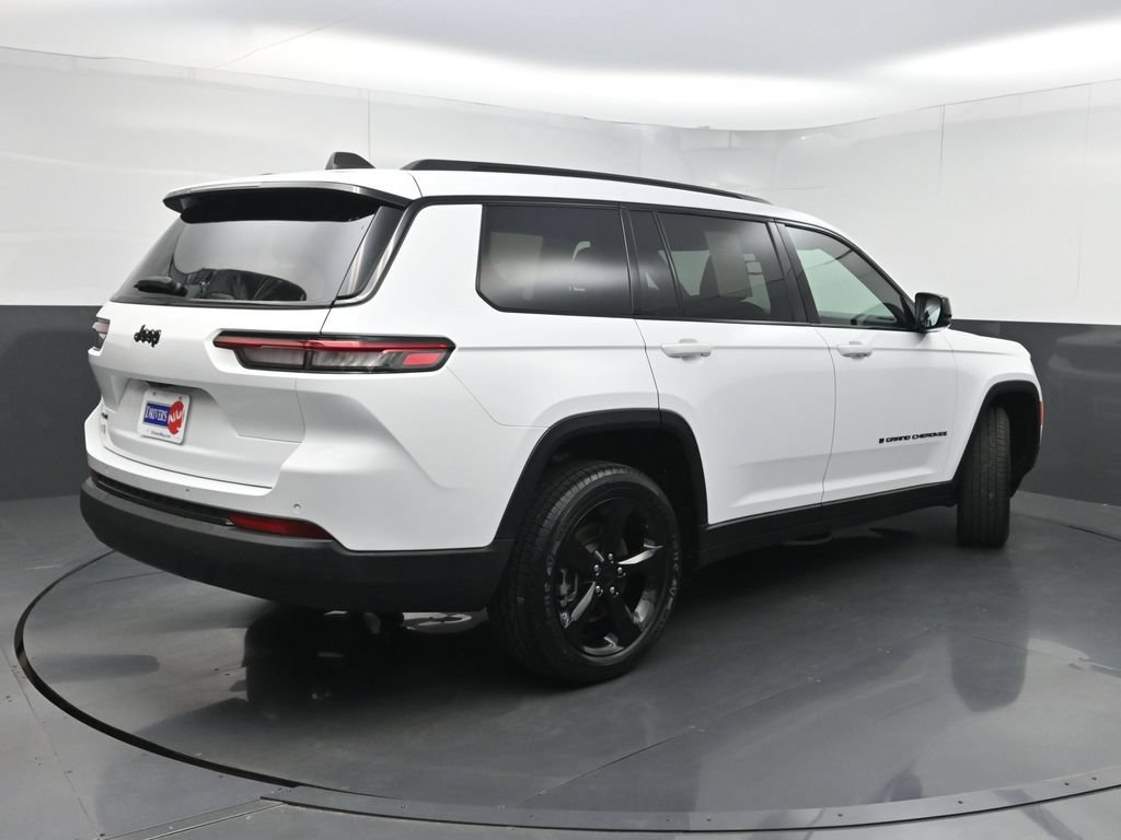 Used 2024 Jeep Grand Cherokee L Altitude AWD/4WD image 27