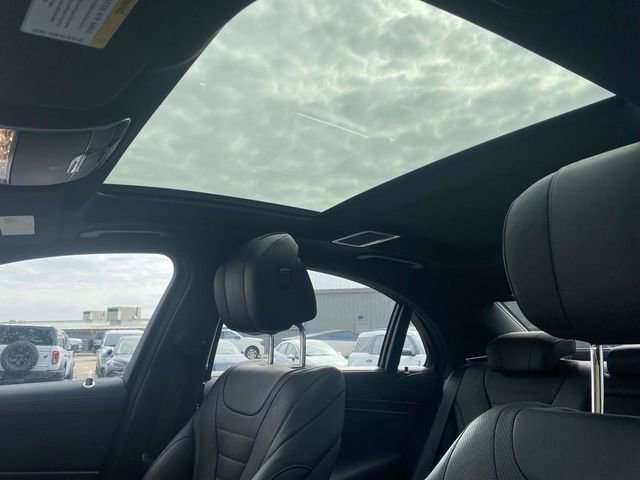 Used 2020 Mercedes-Benz S 560 4MATIC Sedan image 17