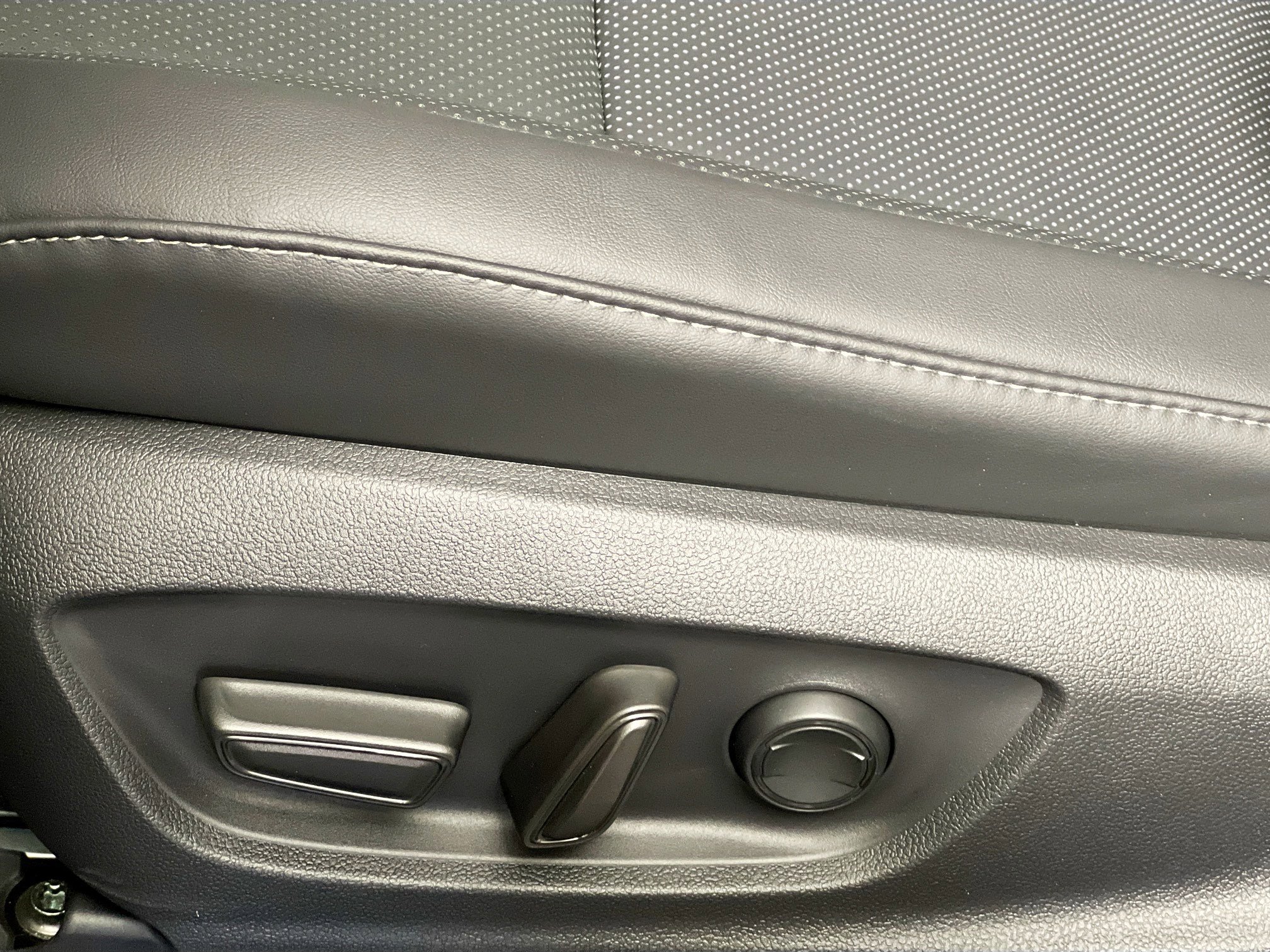 New 2026 Toyota Crown Platinum AWD/4WD image 15