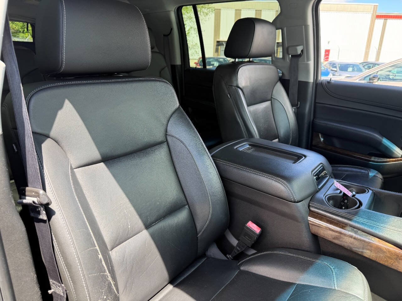 Used 2019 Chevrolet Suburban 3500 LT AWD/4WD image 43