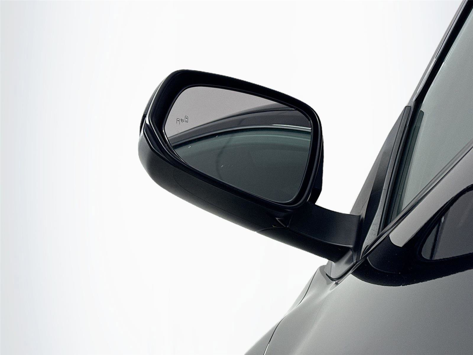 Certified 2025 Toyota Tacoma TRD Off-Road image 5