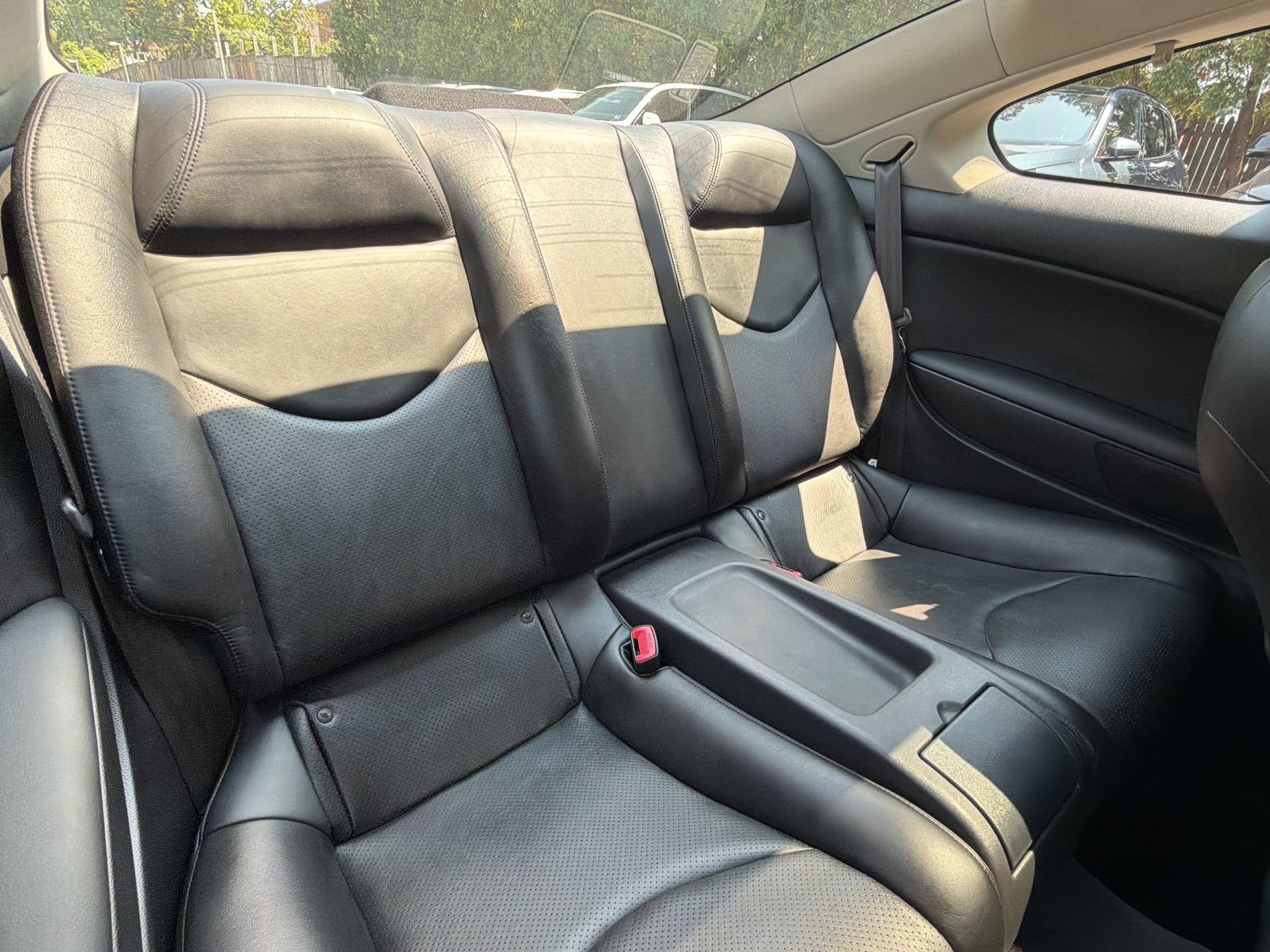 Used 2010 INFINITI G37 Journey w/ Premium Pkg RWD image 30