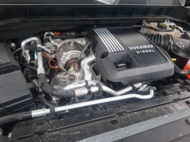 Used 2025 Chevrolet Silverado 1500 LT w/ Safety Package AWD/4WD image 28
