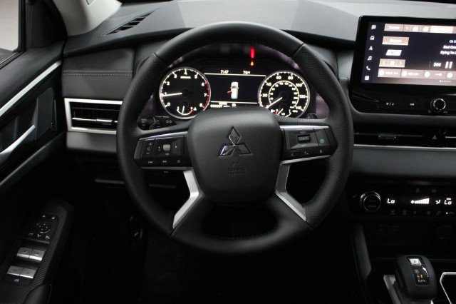 New 2026 Mitsubishi Outlander Trail Edition image 21