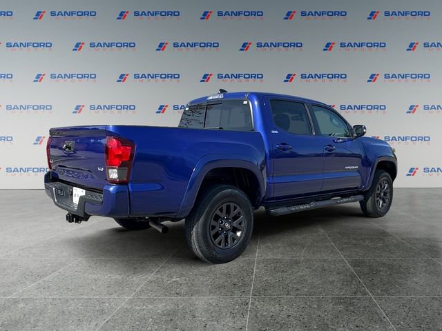 Used 2023 Toyota Tacoma SR5 w/ Technology Package image 5