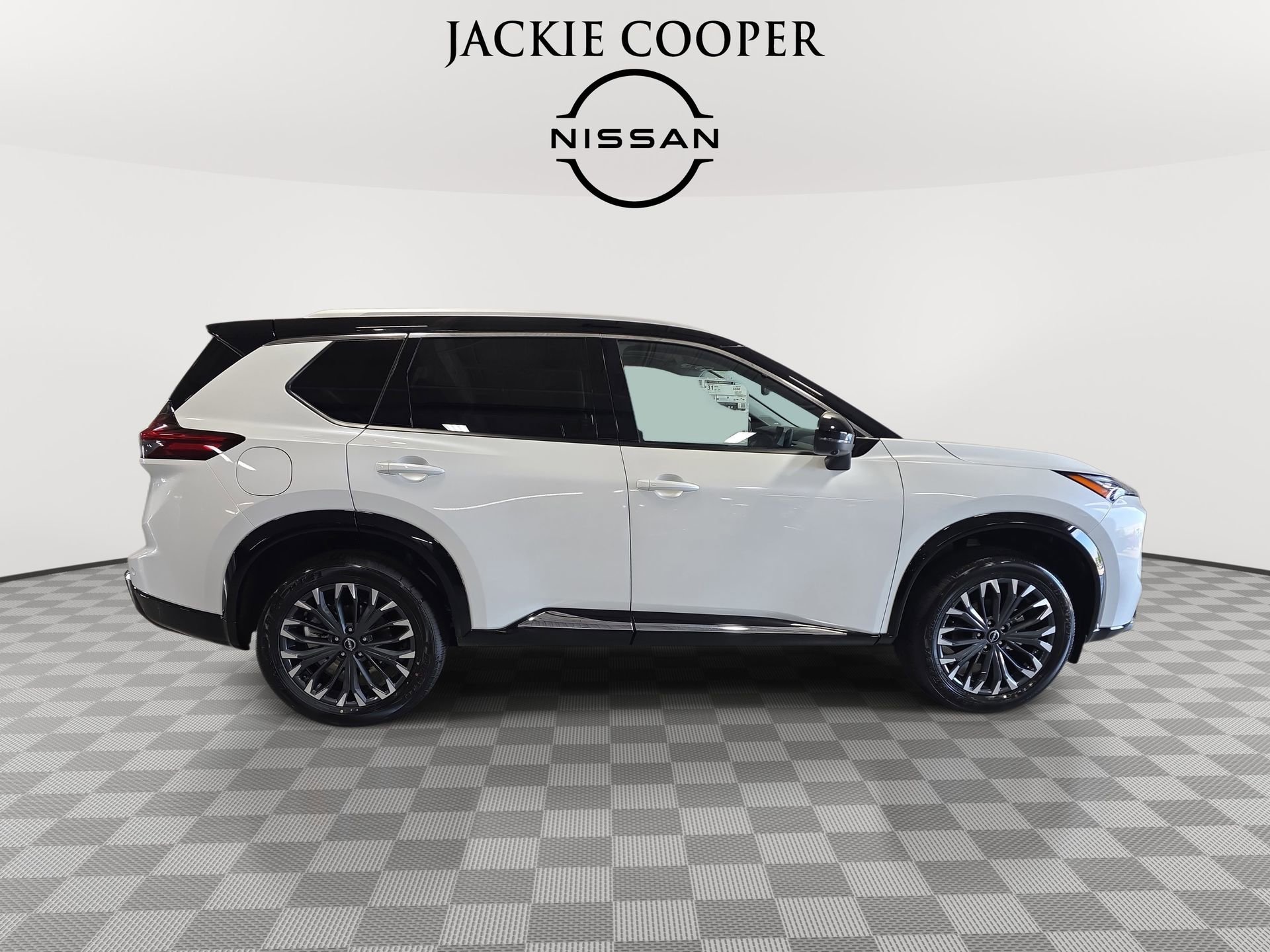 New 2026 Nissan Rogue Platinum w/ Platinum Premium Package AWD/4WD image 4