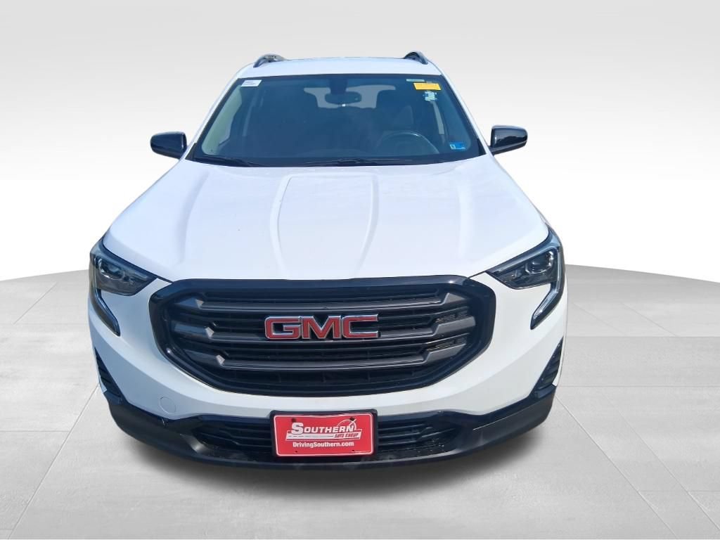 Used 2019 GMC Terrain SLE w/ Driver Convenience Package FWD image 2