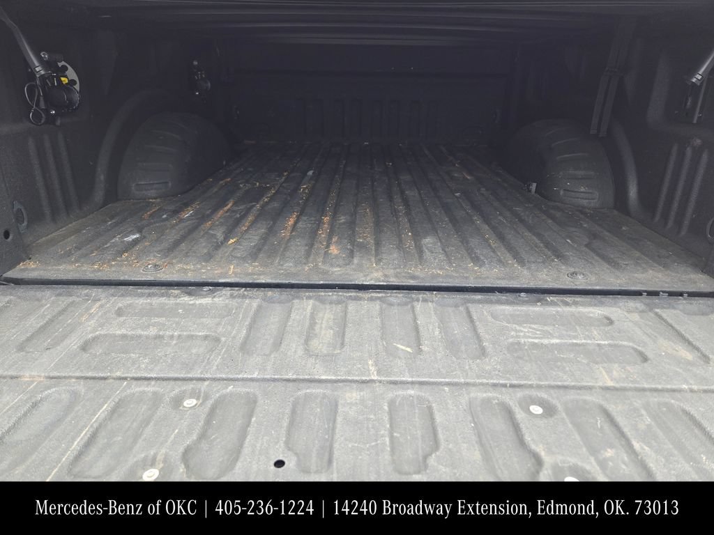 Used 2021 Ford F250 Platinum w/ FX4 Off-Road Package AWD/4WD image 23