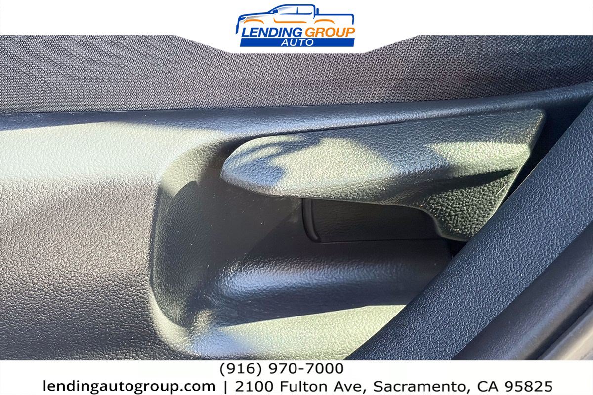 Used 2017 Toyota Prius Two w/ Prius Two Safety Plus Package FWD image 20