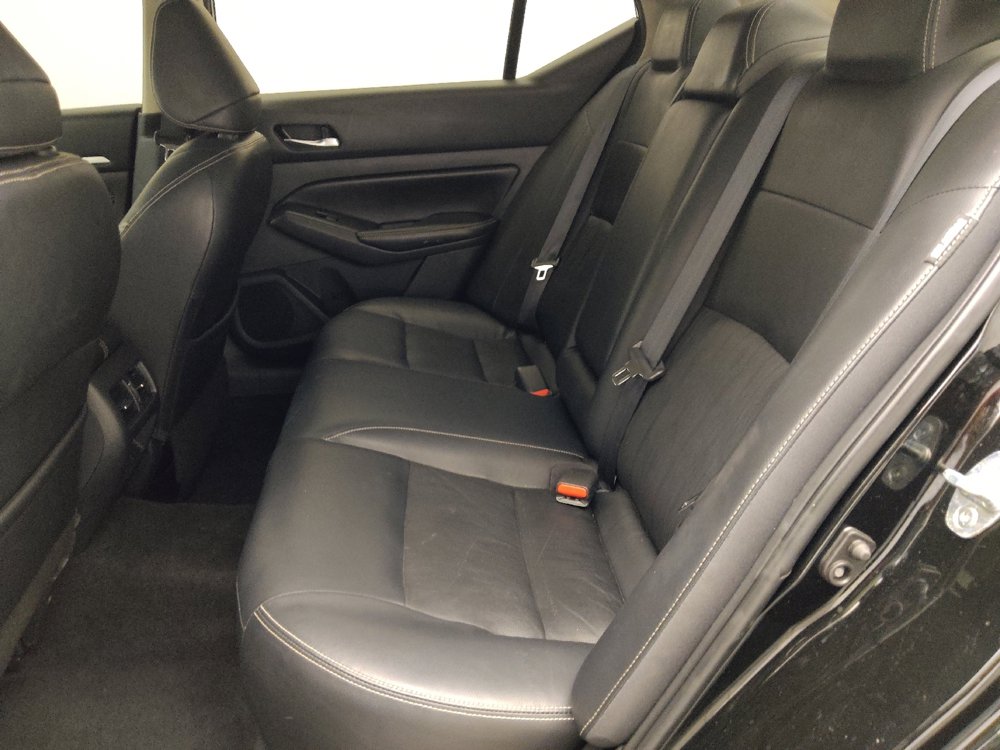 Used 2019 Nissan Altima 2.5 SL FWD image 18