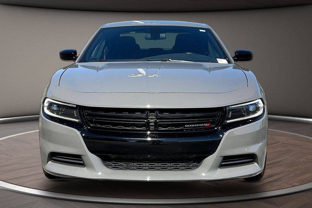 Used 2023 Dodge Charger SXT w/ Blacktop Package RWD image 2