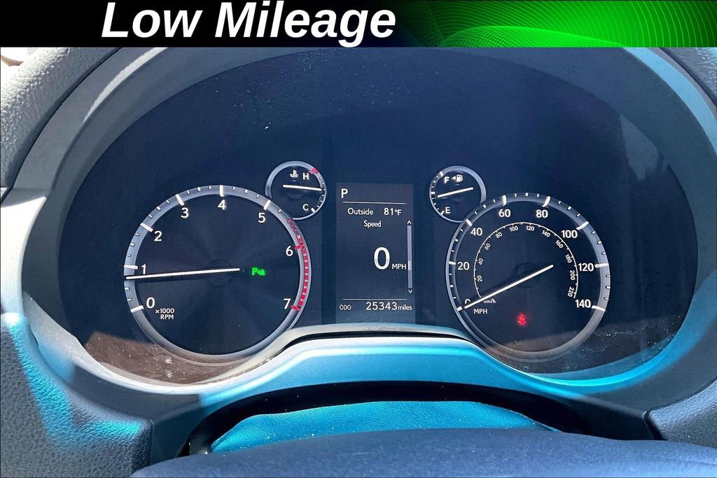 Used 2023 Lexus GX 460 Premium w/ Accessory Package AWD/4WD image 2