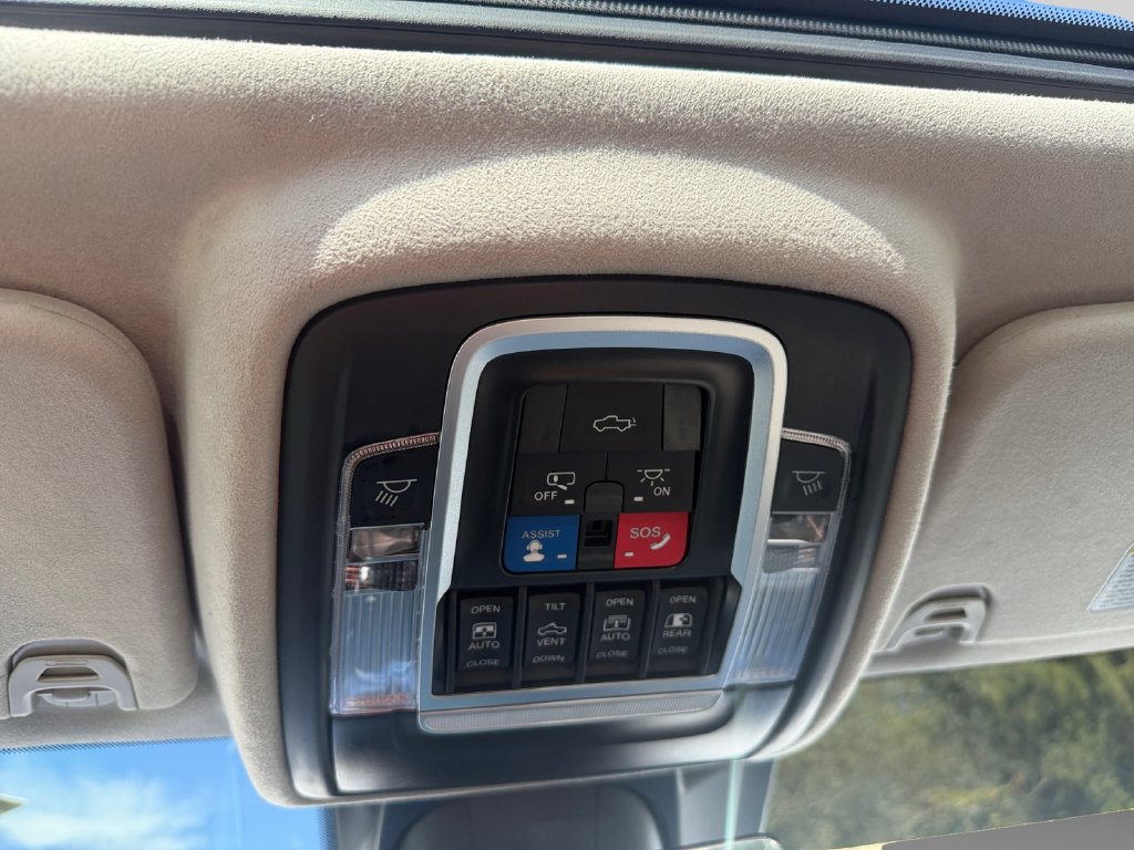 Used 2023 RAM 1500 Limited AWD/4WD image 21