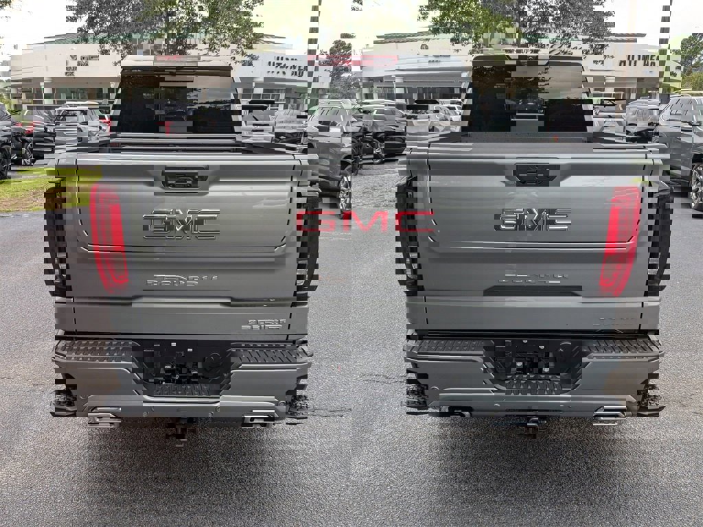 New 2025 GMC Sierra 1500 Denali image 5