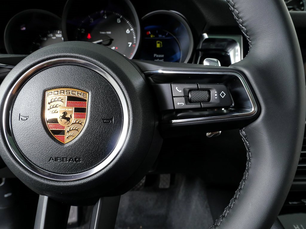 New 2026 Porsche Macan image 11