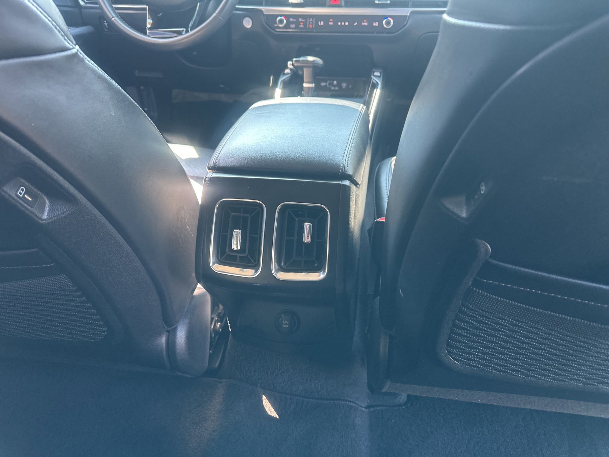 Used 2024 Kia Sorento S image 15