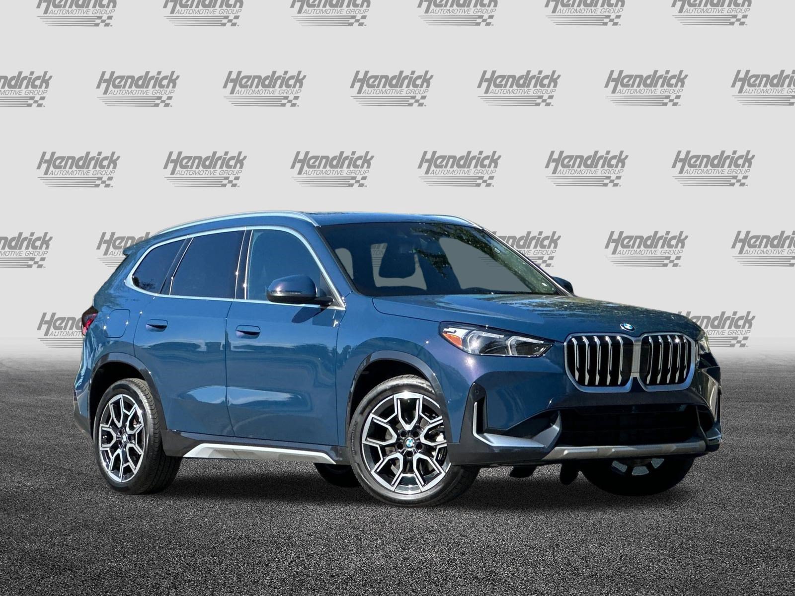 Used 2026 BMW X1 xDrive28i w/ Convenience Package AWD/4WD image 2