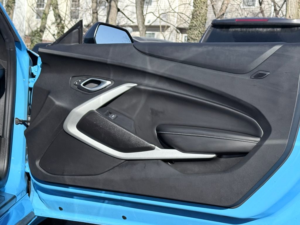 Used 2022 Chevrolet Camaro SS image 17