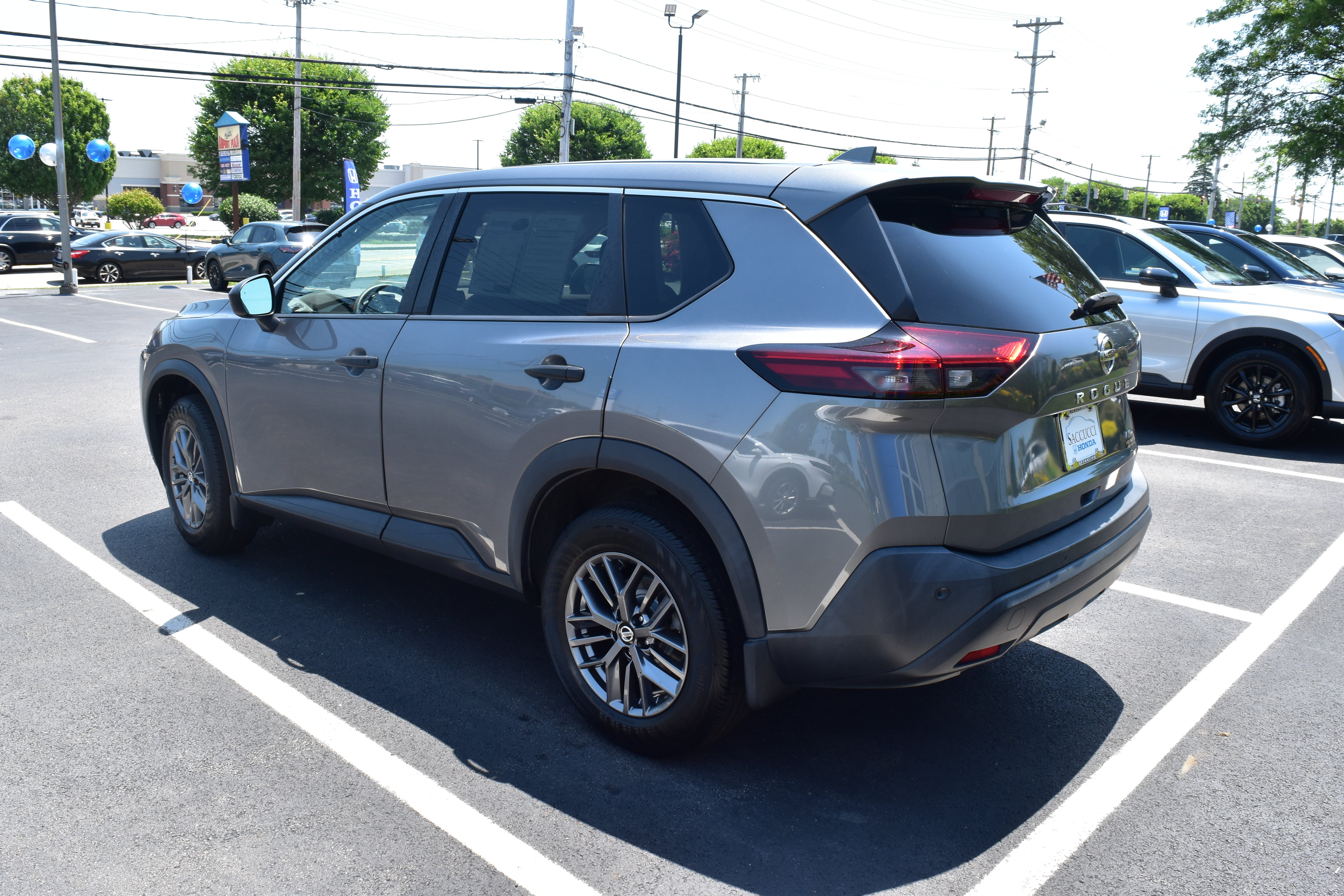 Used 2021 Nissan Rogue S AWD/4WD image 4