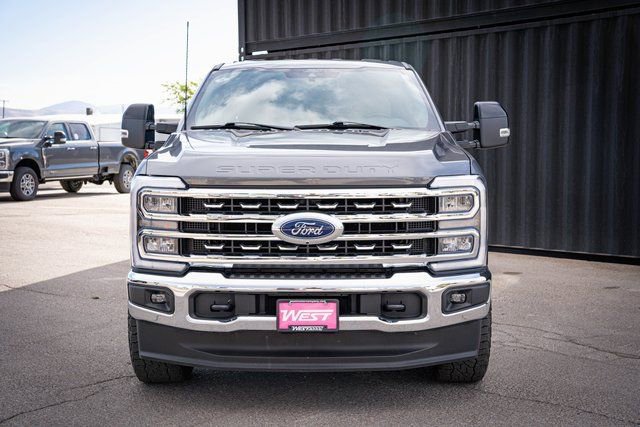 Used 2024 Ford F250 Lariat image 3