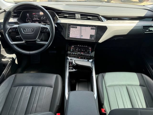 Used 2021 Audi e-tron Premium Plus w/ Premium Plus Package AWD/4WD image 21
