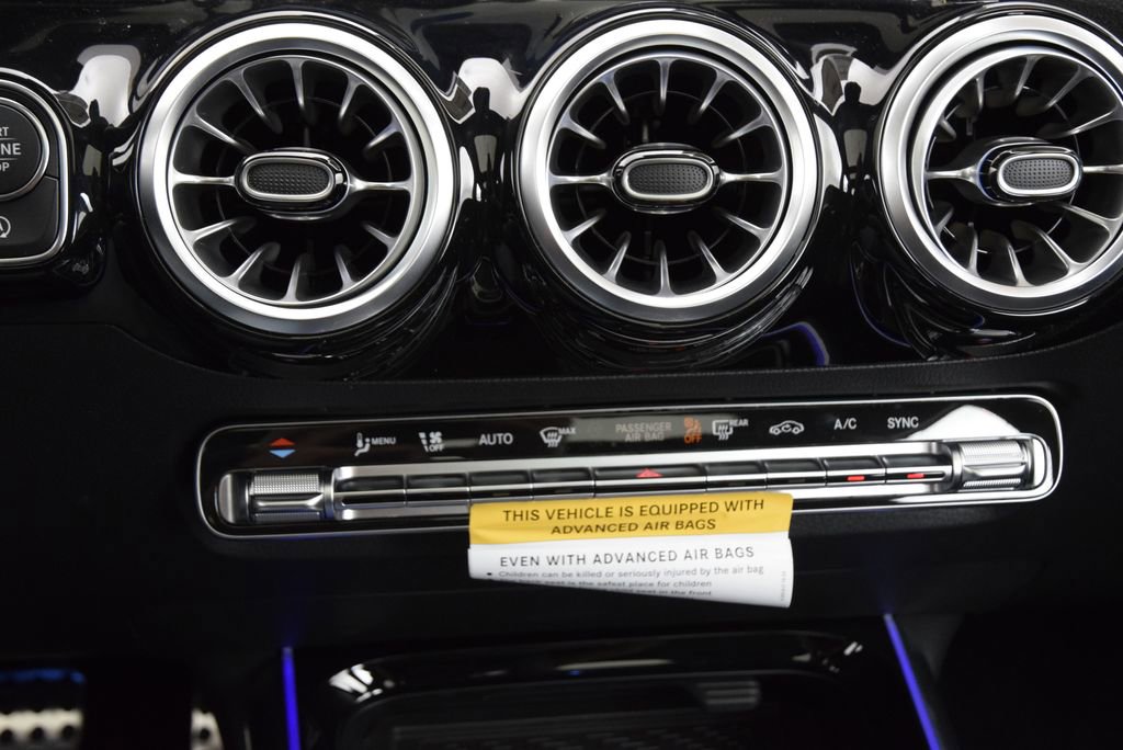 New 2026 Mercedes-Benz GLA 35 AMG 4MATIC image 27