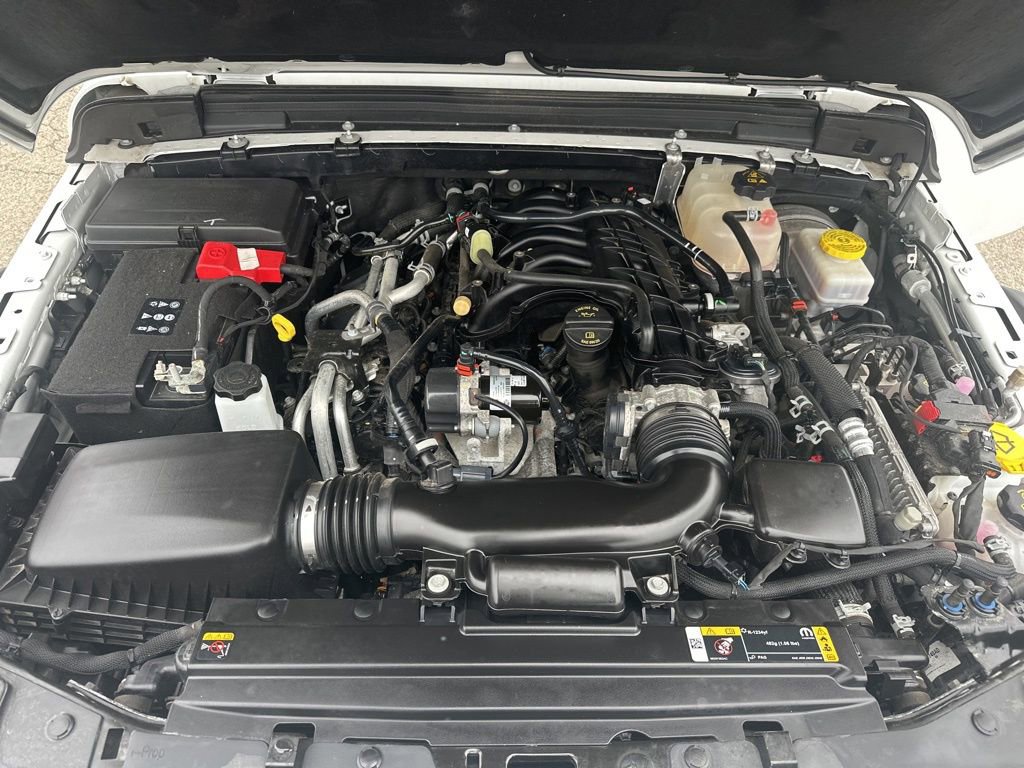 Used 2022 Jeep Wrangler Rubicon w/ Steel Bumper Group image 32