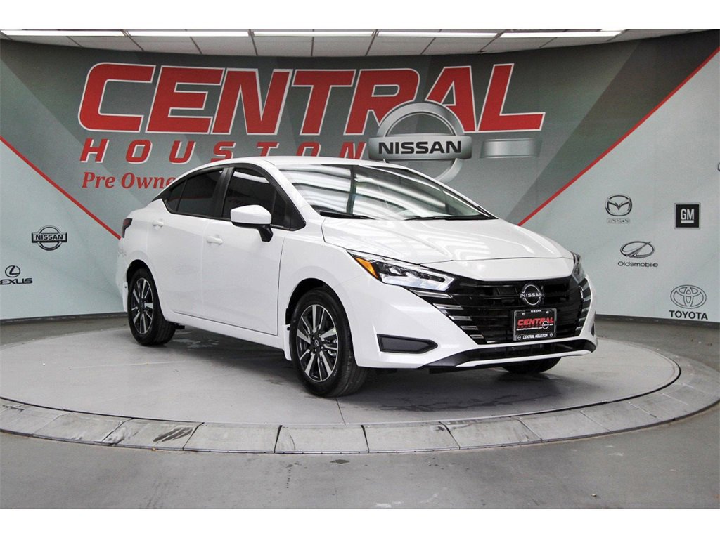 New 2025 Nissan Versa SV w/ Trunk Package image 1