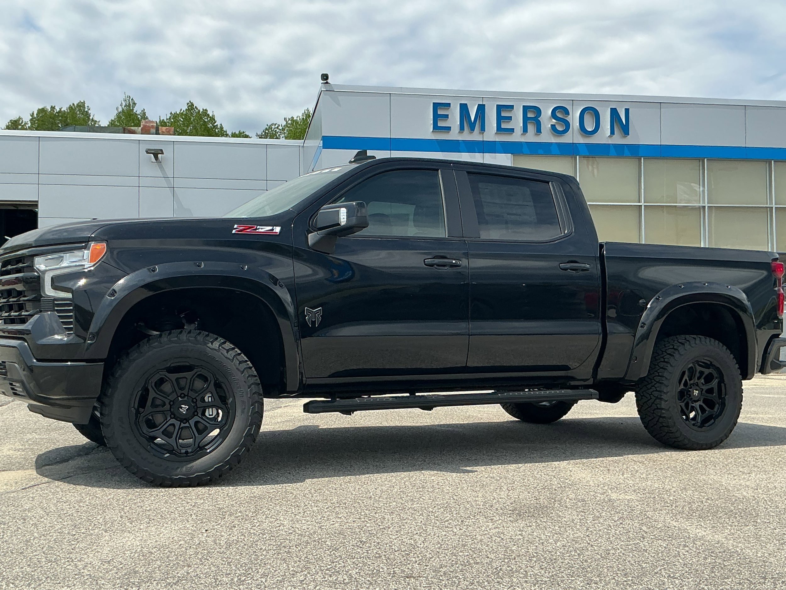New 2026 Chevrolet Silverado 1500 RST AWD/4WD image 1