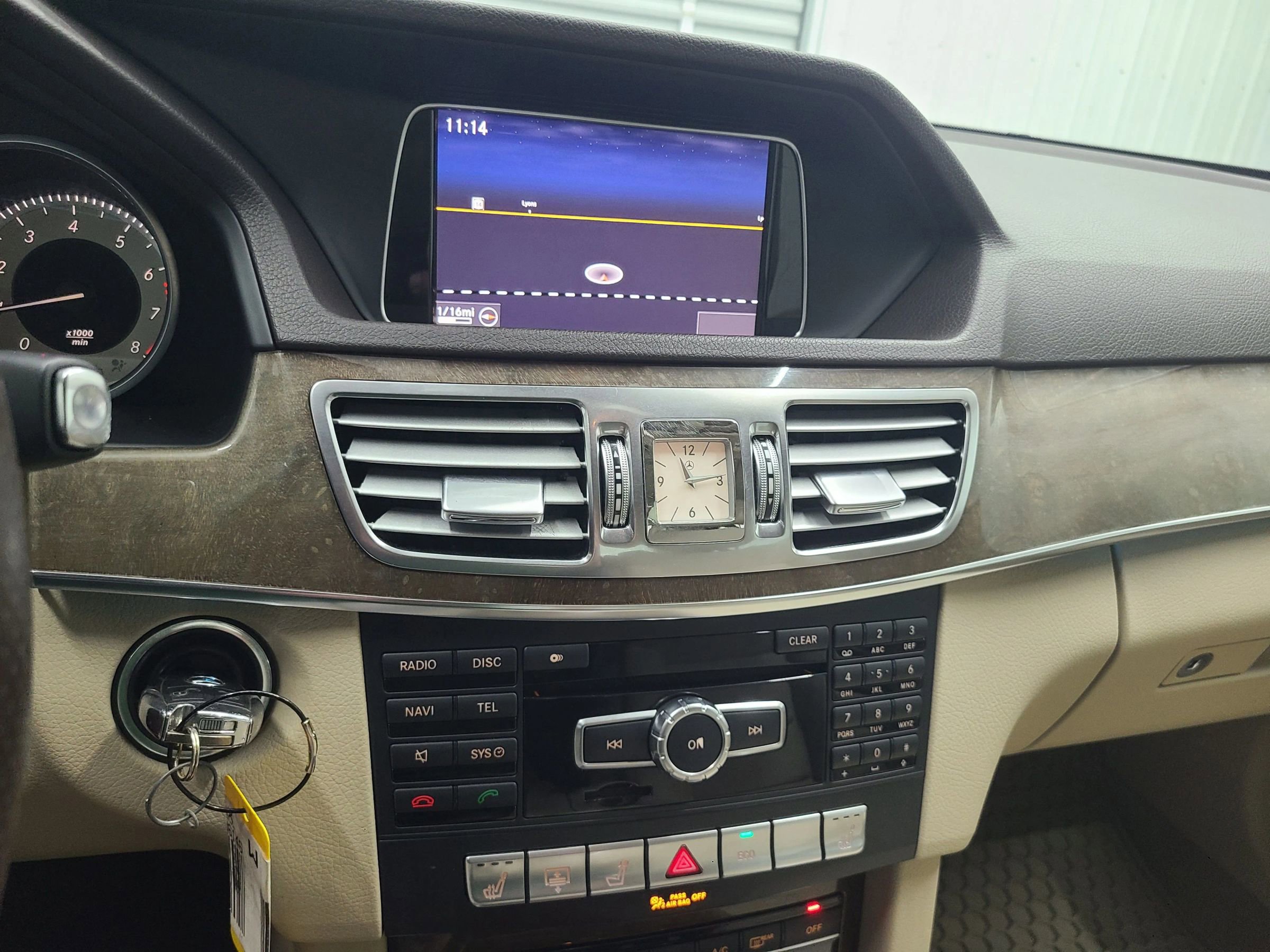 Used 2014 Mercedes-Benz E 350 4MATIC Sedan image 24
