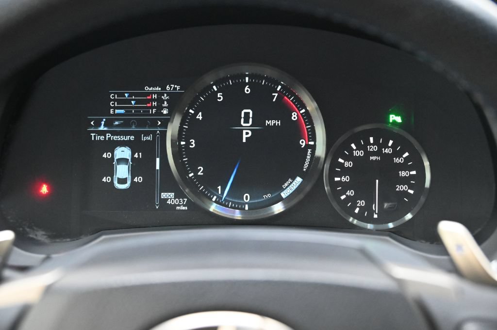 Used 2015 Lexus RC F w/ Premium Package RWD image 28