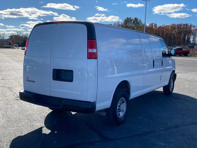Used 2022 Chevrolet Express 2500 Work Van w/ Driver Convenience Package image 4