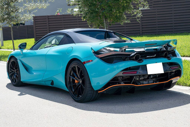 Used 2022 McLaren 720S Spider RWD image 16
