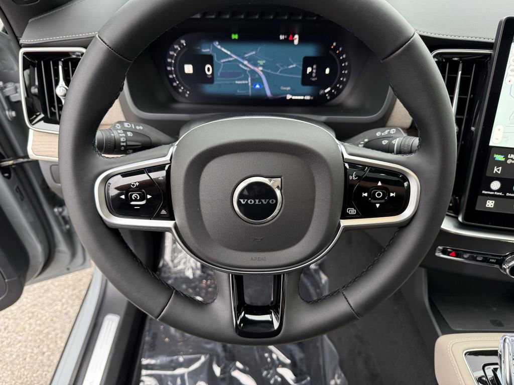 New 2026 Volvo XC90 B6 Plus w/ Protection Package Premier image 19