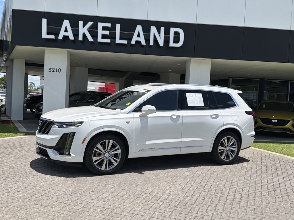 Certified 2025 Cadillac XT6 Premium Luxury FWD image 1