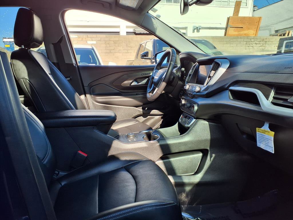 Used 2022 GMC Terrain SLT w/ Infotainment Package II image 25